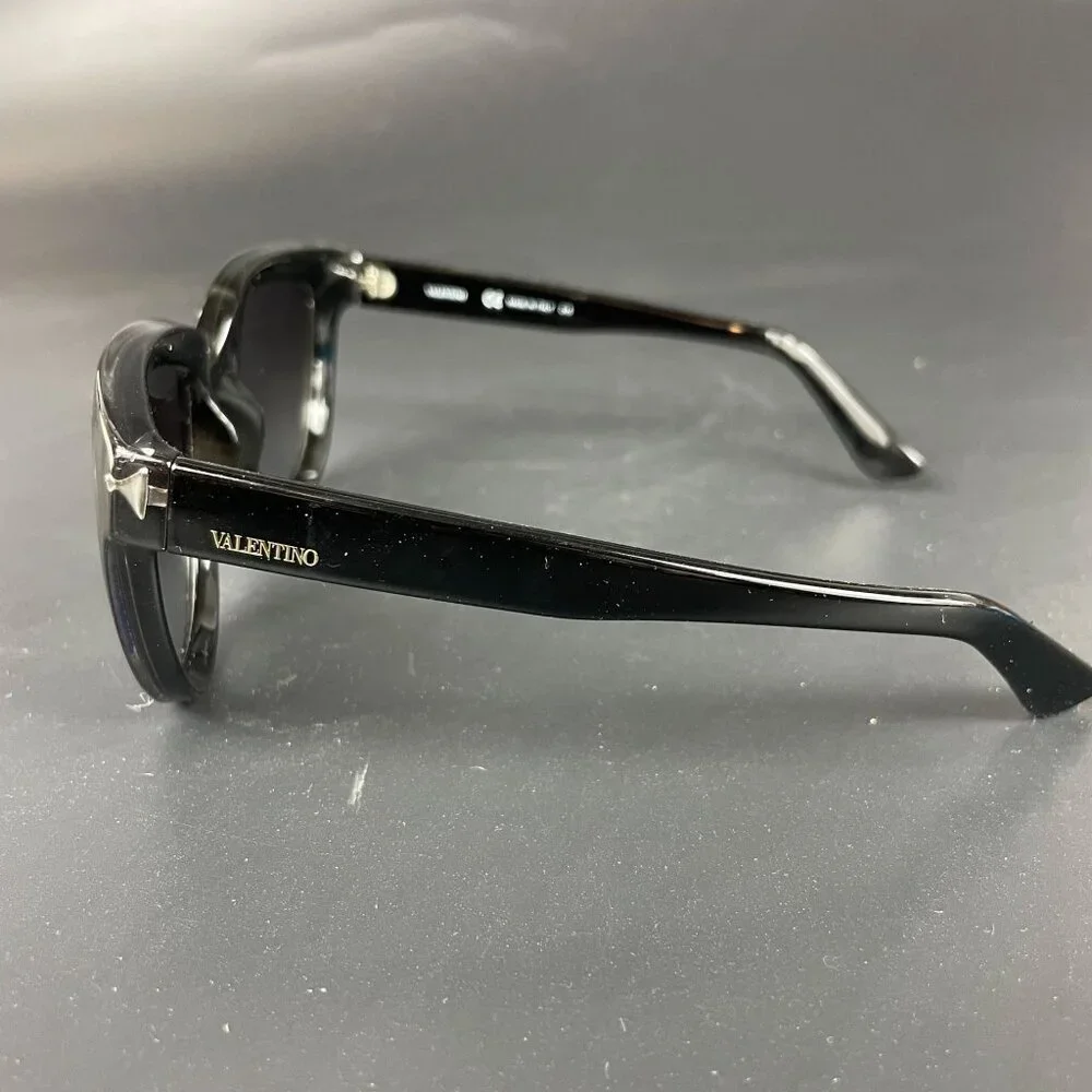 Valentino Gradient Oversize Black Acetate Sunglasses Silver Tone Rockstuds V724S - Picture 5 of 11